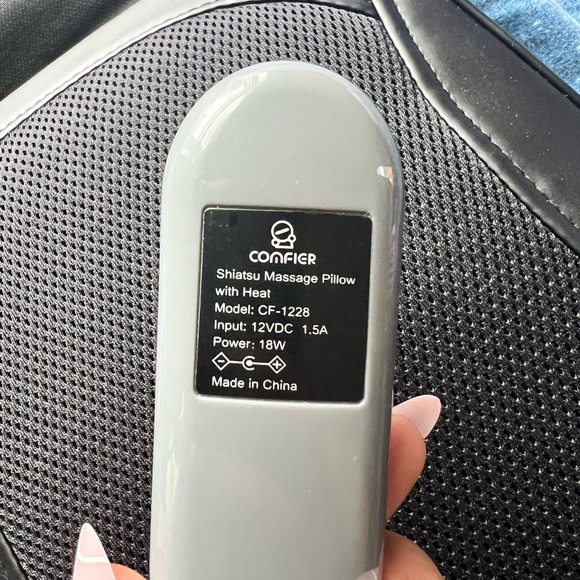 Confier Plug-In Lower Back Massager - Picture 5 of 8